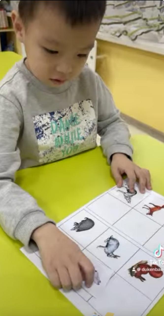 Предшкольная группа Күнім: Найди детеныша диких животных